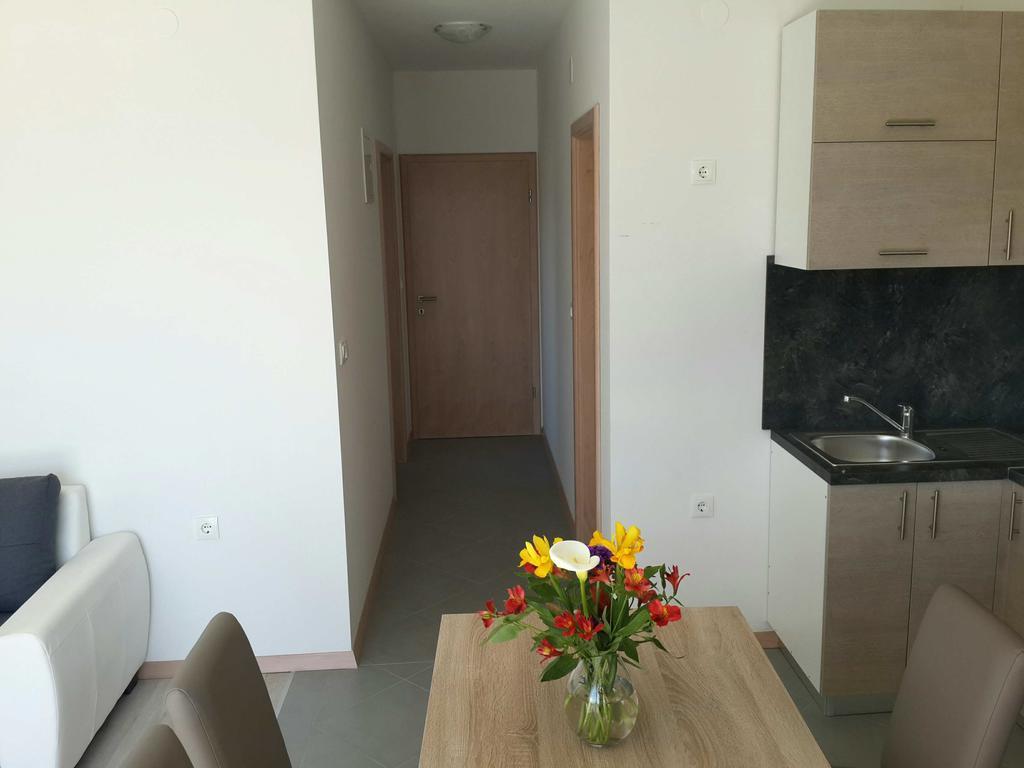 Solmaris Apartments Sukosan Exterior photo